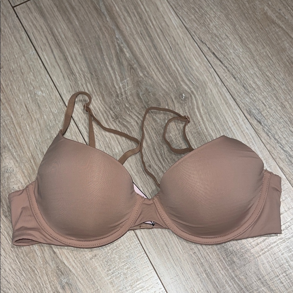 Victoria’s Secret Demi nude tan T-Shirt Bra in Nude